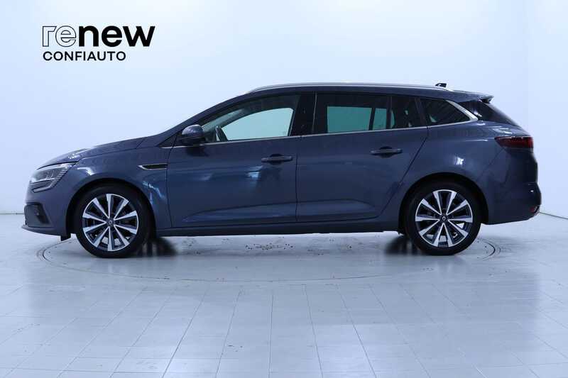 RENAULT Megane ST Blue dCi R.S. Line — photo 2