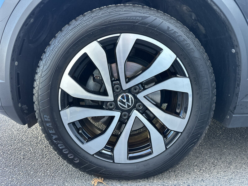 Fahrzeugabbildung T-Roc PDC Navi Bild 20 von 20