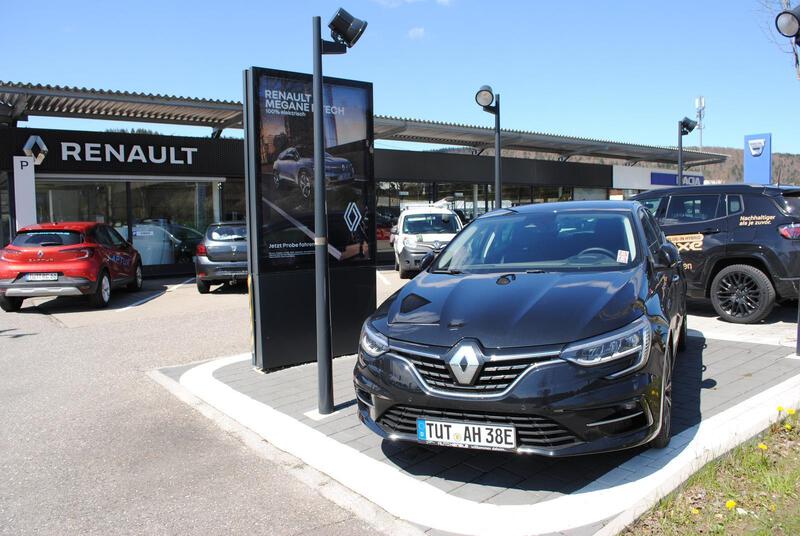 Fahrzeugabbildung Megane IV 1.6 E-TECH Plug-in Hybrid 160 Intens Bild 12 von 13