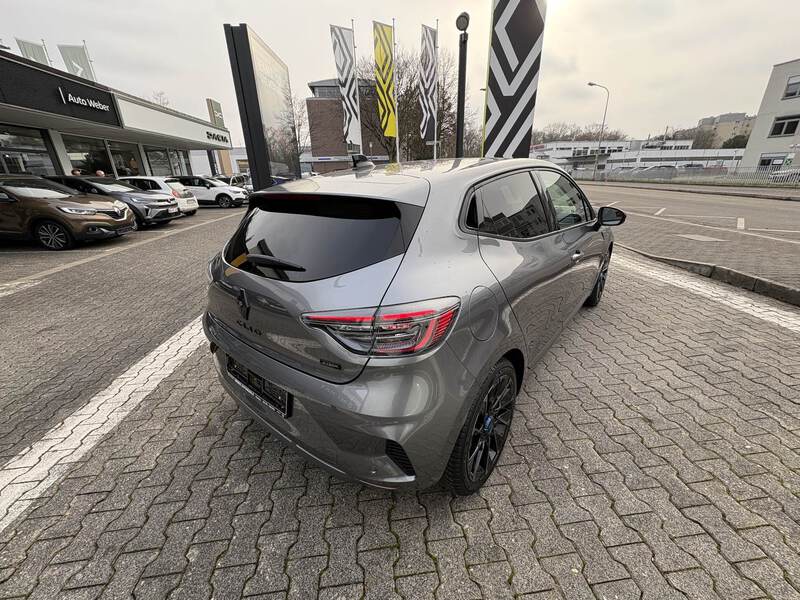 Fahrzeugabbildung Clio V 1.6 E-TECH Hybrid 145 Esprit Alpine Bild 4 von 18