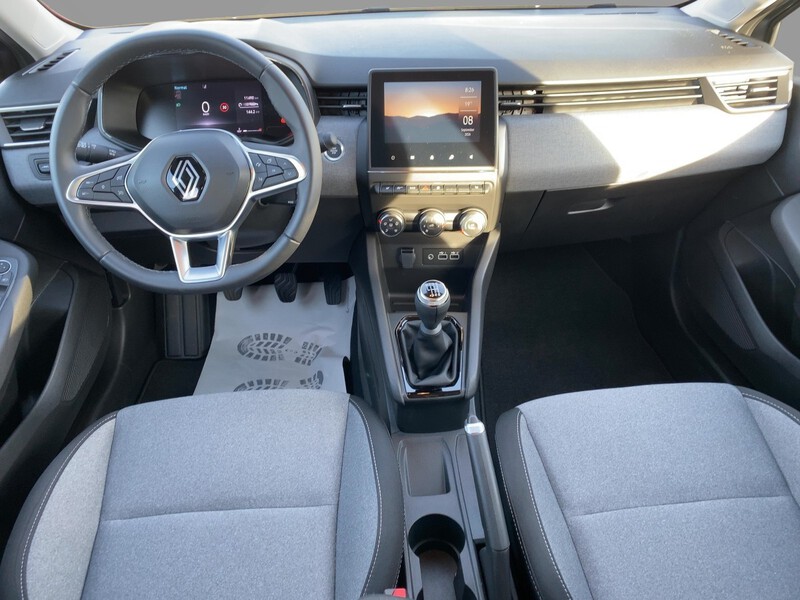 Fahrzeugabbildung Clio EVOLUTION TCe 90 Bild 9 von 21