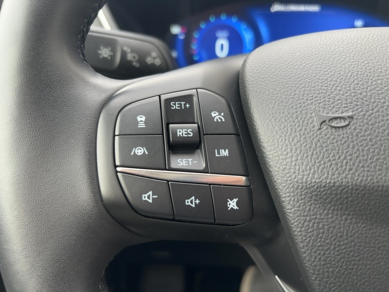 Fahrzeugabbildung Kuga ABS ESP AHK Bild 15 von 21