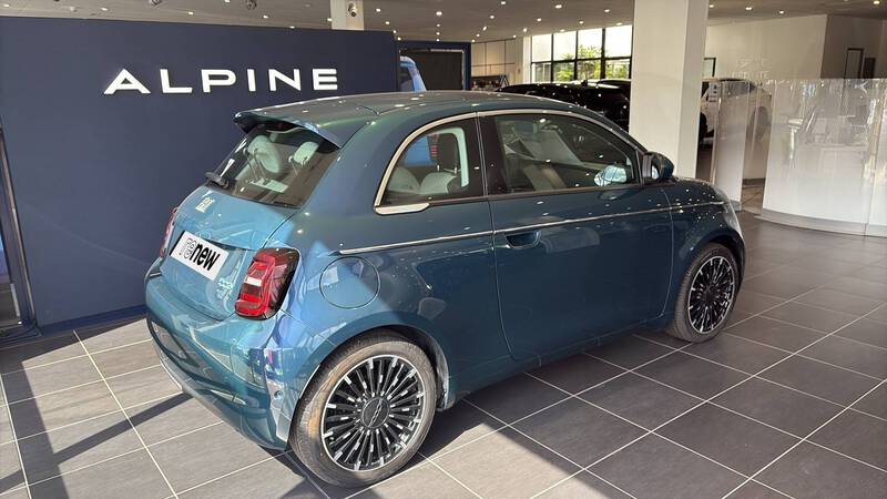 Fiat 500e Berline MY22 Serie 1 Step 1
