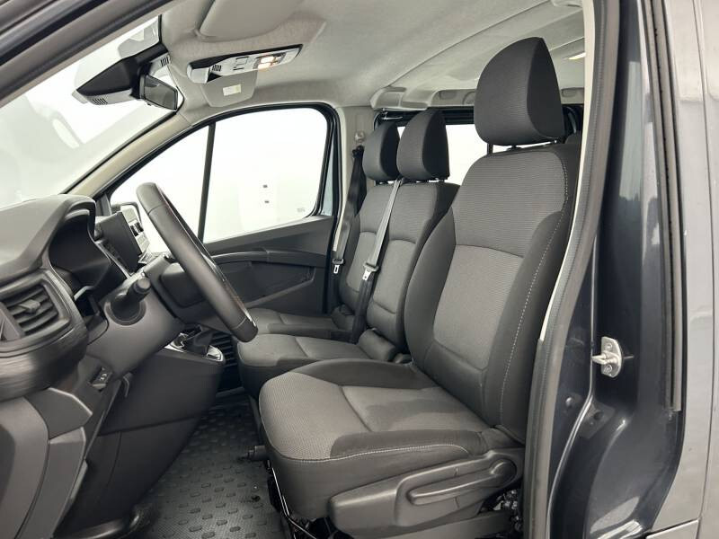 Renault Trafic Combi