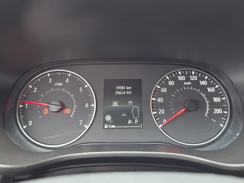 Fahrzeugabbildung Sandero Navi Schiebedach Sitzheizung Rückfahrkamera Automatik Bild 15 von 15