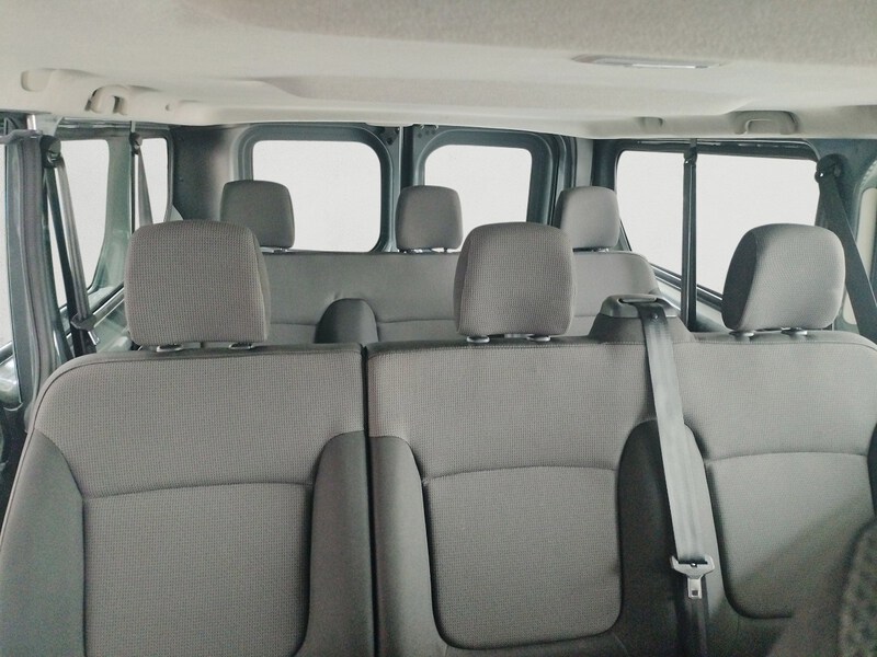 Renault Trafic Combi