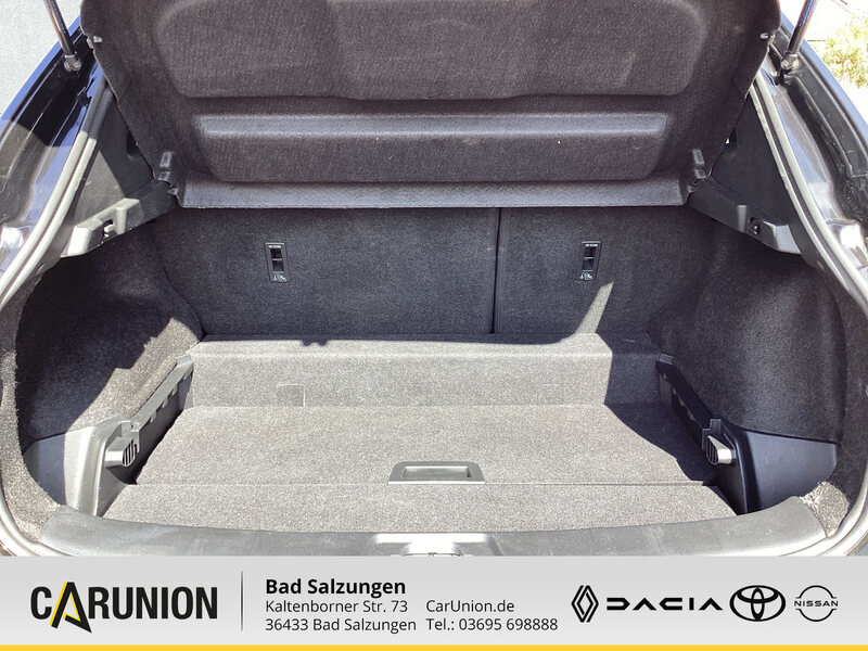 Fahrzeugabbildung Qashqai 1,7 dCi Tekna 4x4 Bild 11 von 12