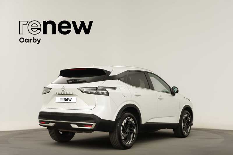 NISSAN Qashqai Qashqai 1.3 DIG-T N-Connecta LED Xtronic — photo 3