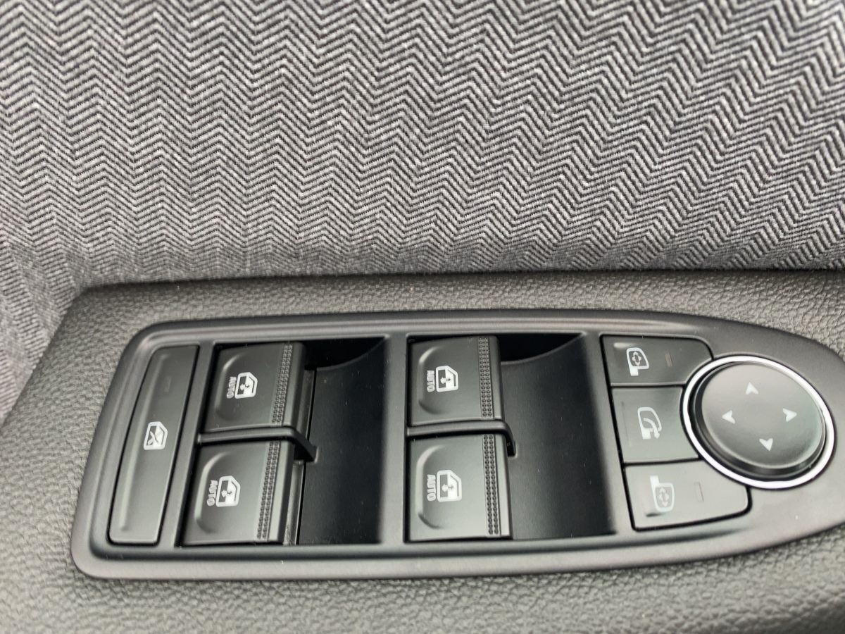 Renault Clio – Bild 13