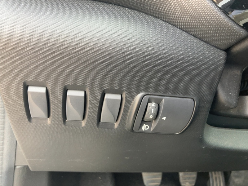 Fahrzeugabbildung Twingo Start & Stop Bild 17 von 20