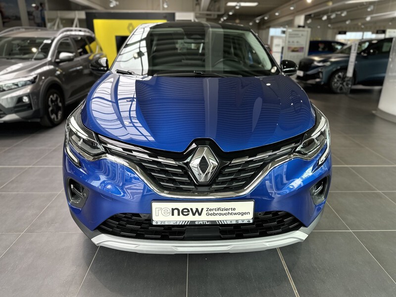 Fahrzeugabbildung Captur INTENS E-TECH Plug-in 160  Bild 2 von 50