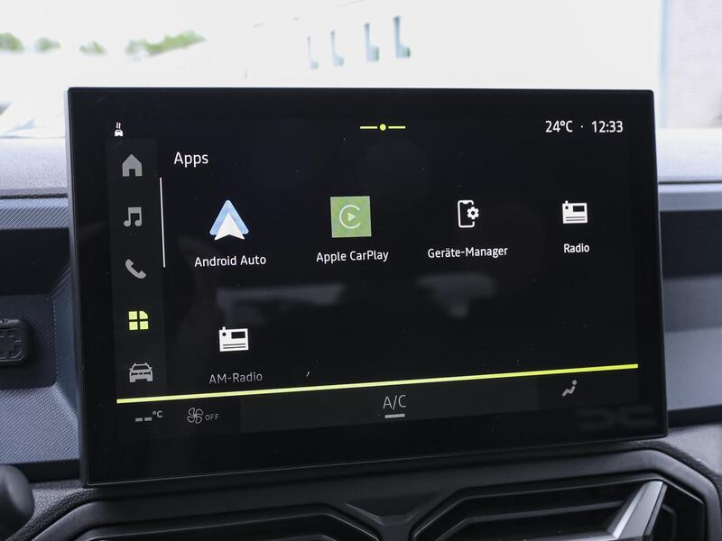 Fahrzeugabbildung Duster NAVI PDC KAMERA Bild 12 von 15