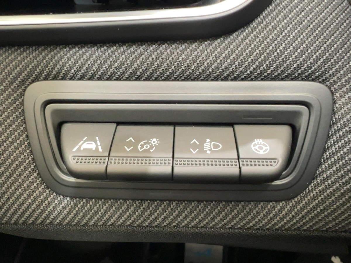 Renault Clio – Bild 18