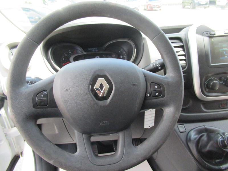 Renault Trafic Combi