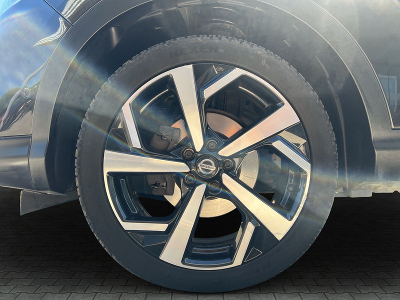 Fahrzeugabbildung Qashqai Tekna 4x4 1.7 dCi Bild 12 von 12