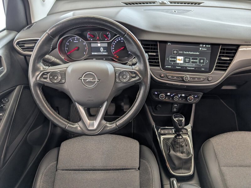 Fahrzeugabbildung Crossland 1.2 Turbo Business Edition Navi Kamera Bild 15 von 34