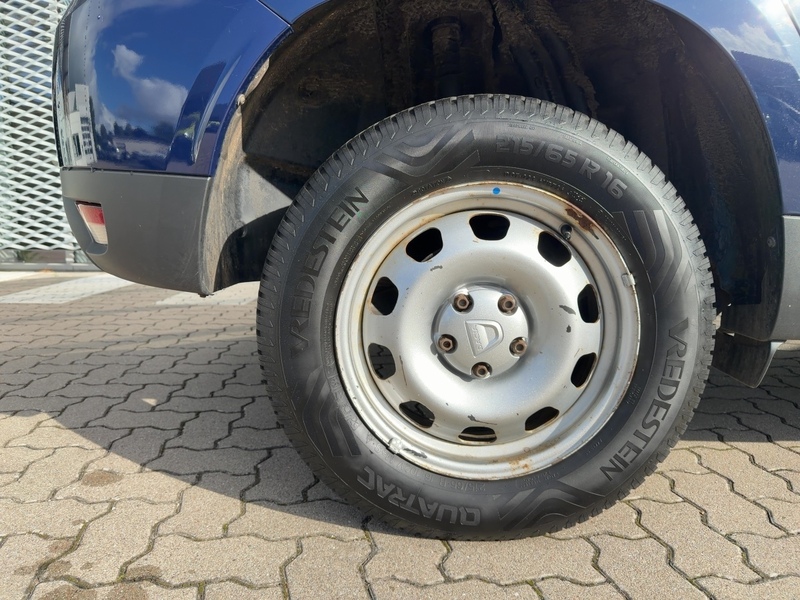 Fahrzeugabbildung Duster 1.0 TCe 100 Acces 2WD Bild 6 von 15