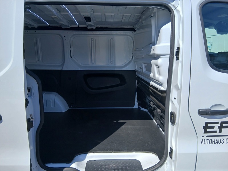 Fahrzeugabbildung Trafic 2.0 BLUE dCi 130 L1H1 2,8t Komfort Bild 13 von 46