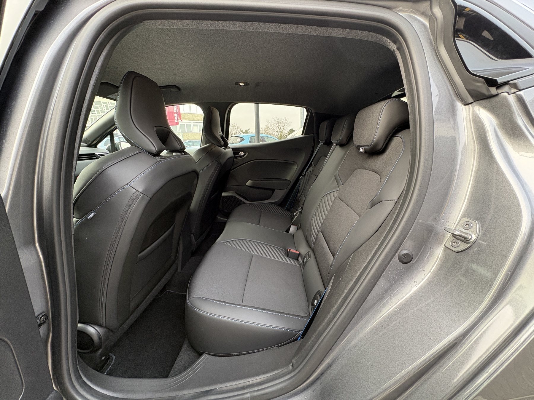 Renault Clio – Bild 12