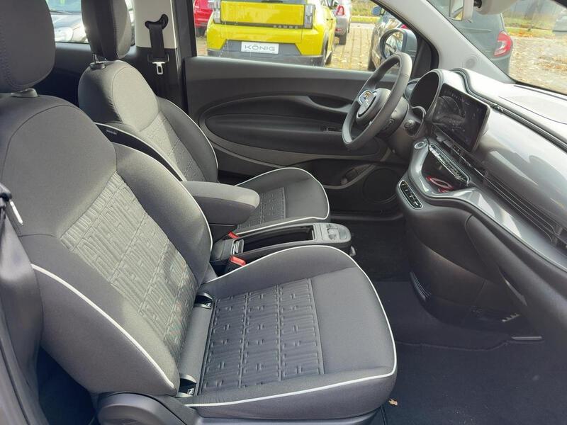 Fahrzeugabbildung 500 Elektro 3+1 42kWh 118PS Automatik Bild 7 von 14