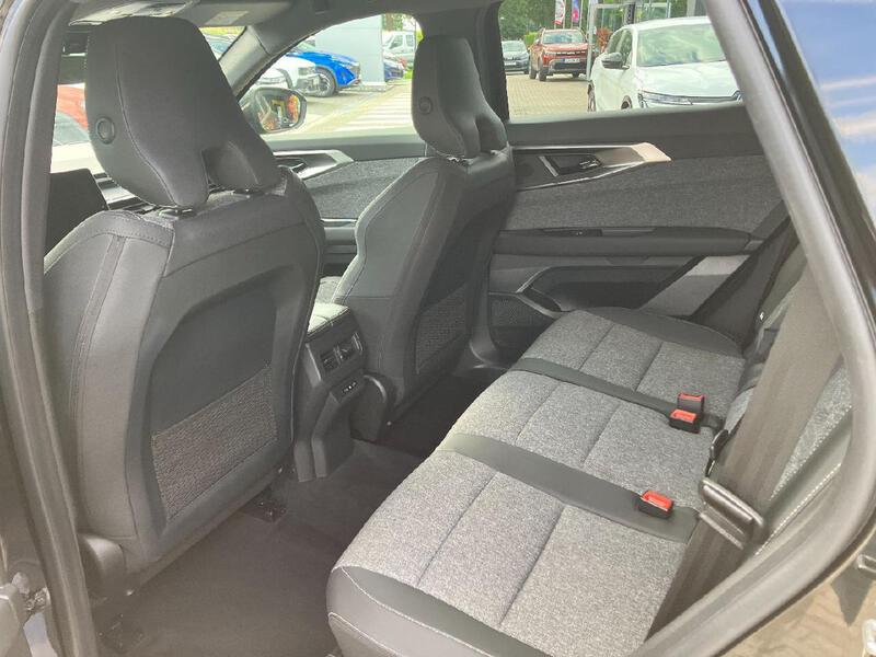 Fahrzeugabbildung Espace Full Hybrid E-Tech 200 Techno Bild 9 von 19