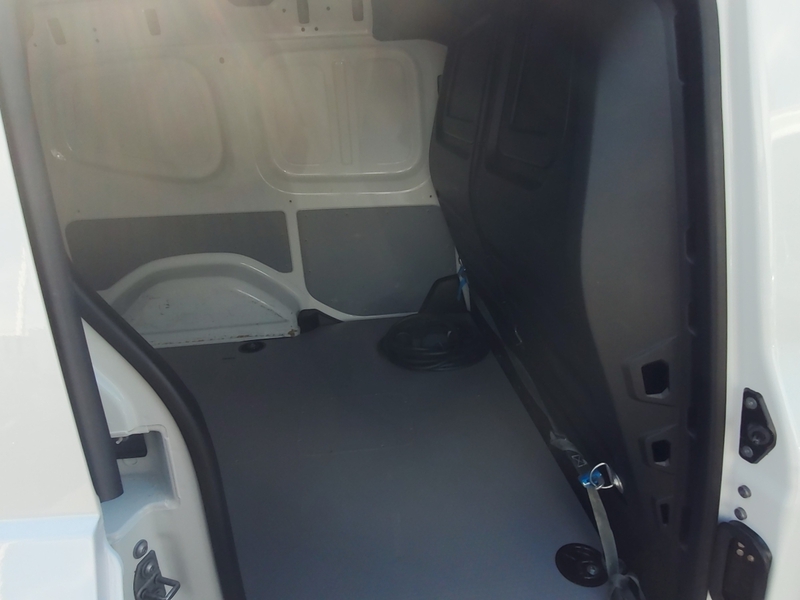 Fahrzeugabbildung Kangoo Rapid E-Tech Start L1 22kW Bild 8 von 12