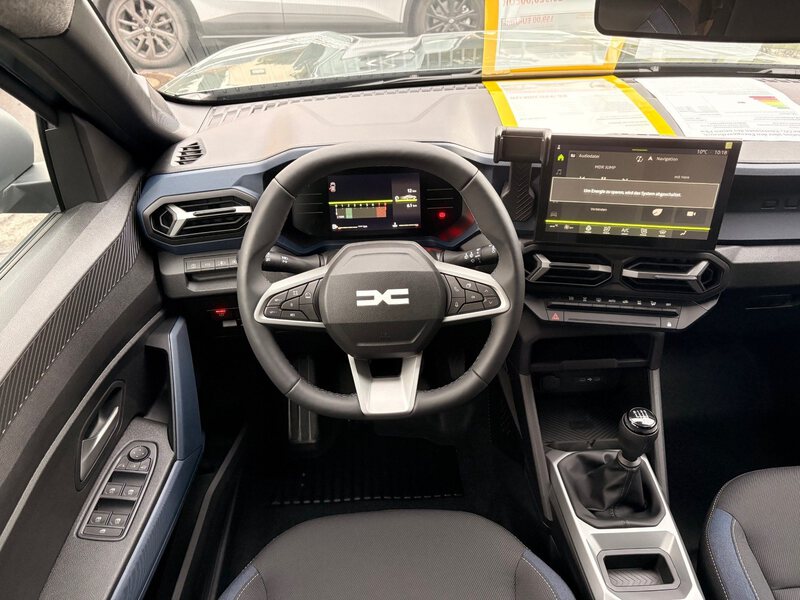 Fahrzeugabbildung Duster Neuer Journey TCe 130 Bild 7 von 12