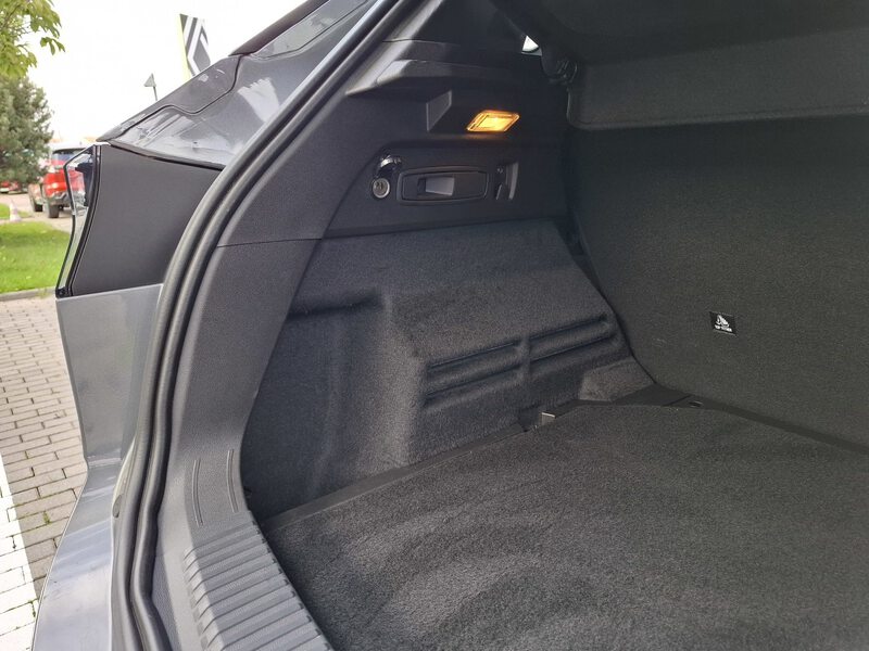 Fahrzeugabbildung Austral Techno Mild Hybrid 160 Automatik Bild 12 von 47