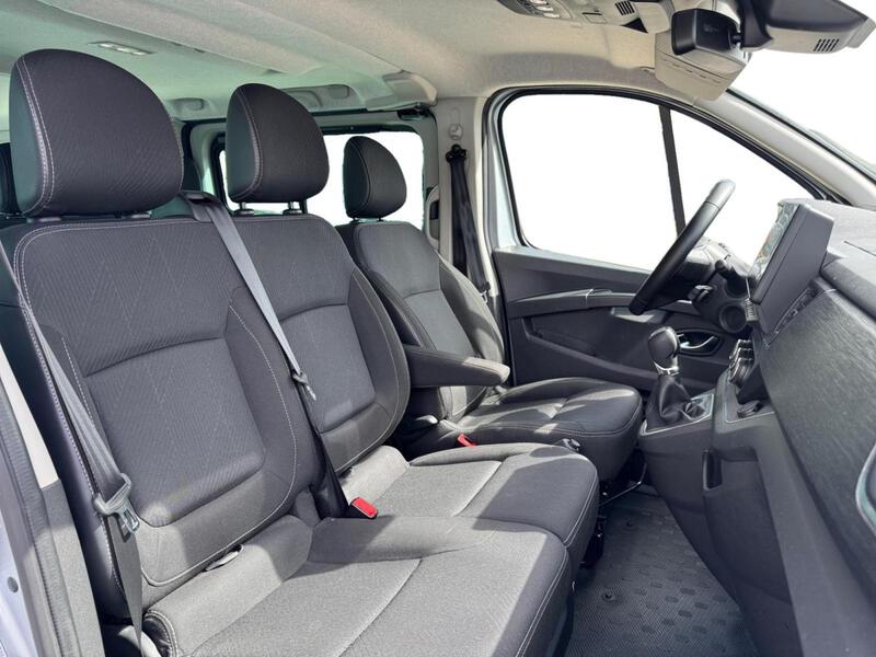 Renault Trafic Combi