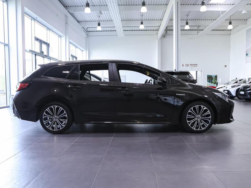Fahrzeugabbildung Corolla SHZ PDC KLIMA LM-Felgen BT Bild 3 von 16