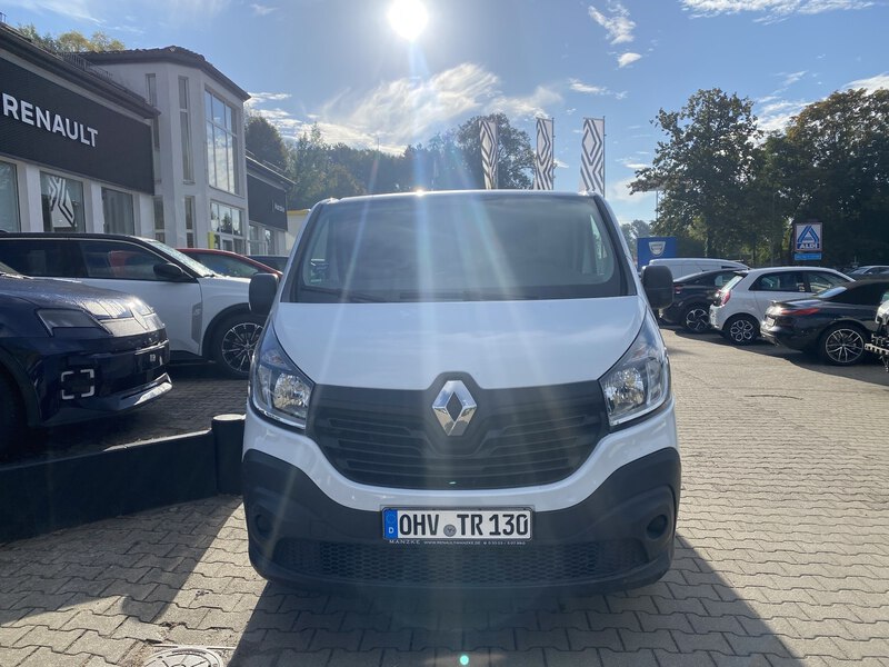 Fahrzeugabbildung Trafic III Komfort L1H1 2,7t Bild 2 von 15