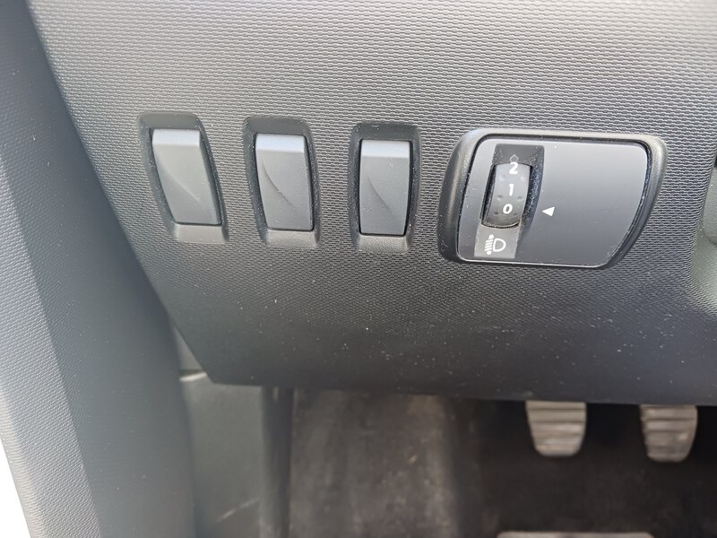 Fahrzeugabbildung Twingo ZEN SCe 65 Start&Stop MT  Bild 16 von 27