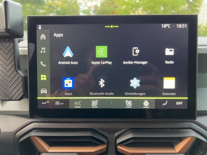 Fahrzeugabbildung Duster 1.6 E-TECH 140 Extreme Bild 12 von 30