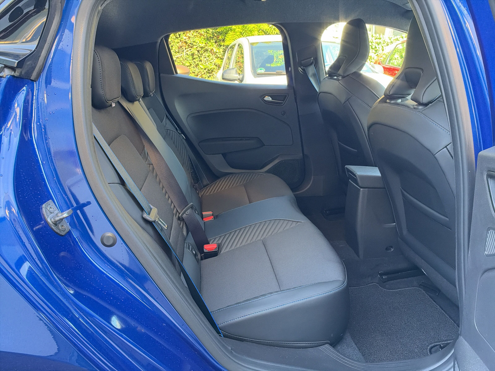 Renault Clio – Bild 12