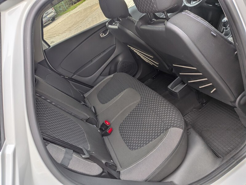 Fahrzeugabbildung Captur ABS Fahrerairbag ESP Bild 5 von 12
