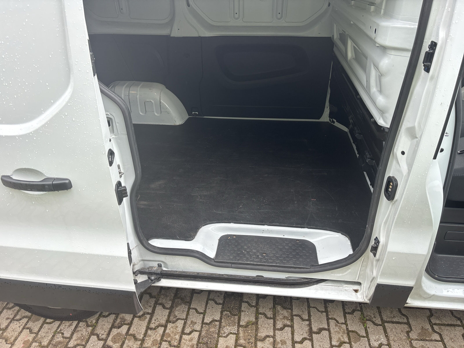 Renault Trafic – Bild 8