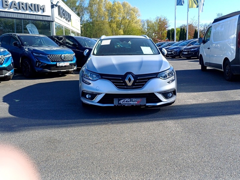 Fahrzeugabbildung Megane IV Grandtour BOSE-Edition Bild 6 von 17
