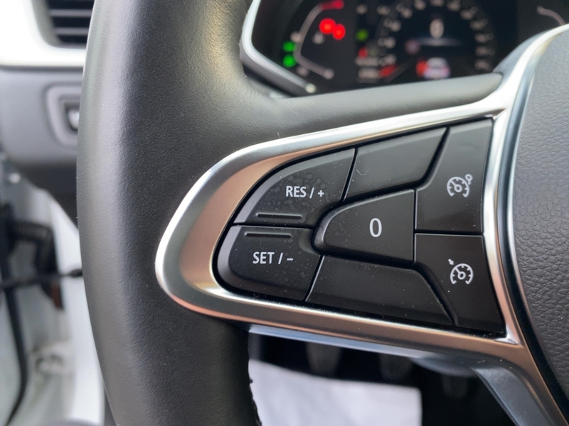 Fahrzeugabbildung Captur TECHNO TCe 140 Bild 18 von 20