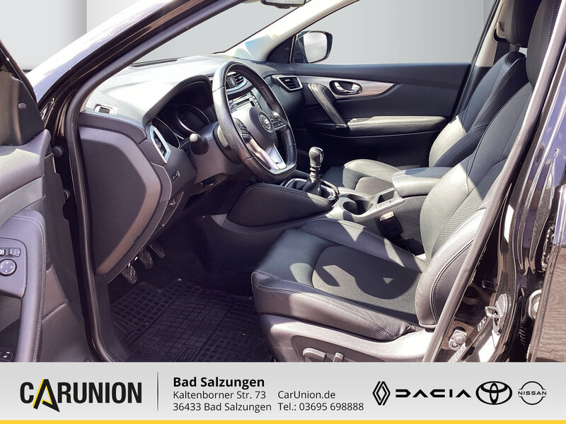 Fahrzeugabbildung Qashqai 1,7 dCi Tekna 4x4 Bild 7 von 12