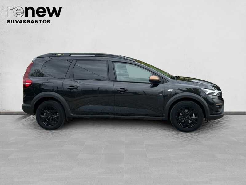 DACIA Jogger extreme + Eco-G 100 7 lugares — photo 4