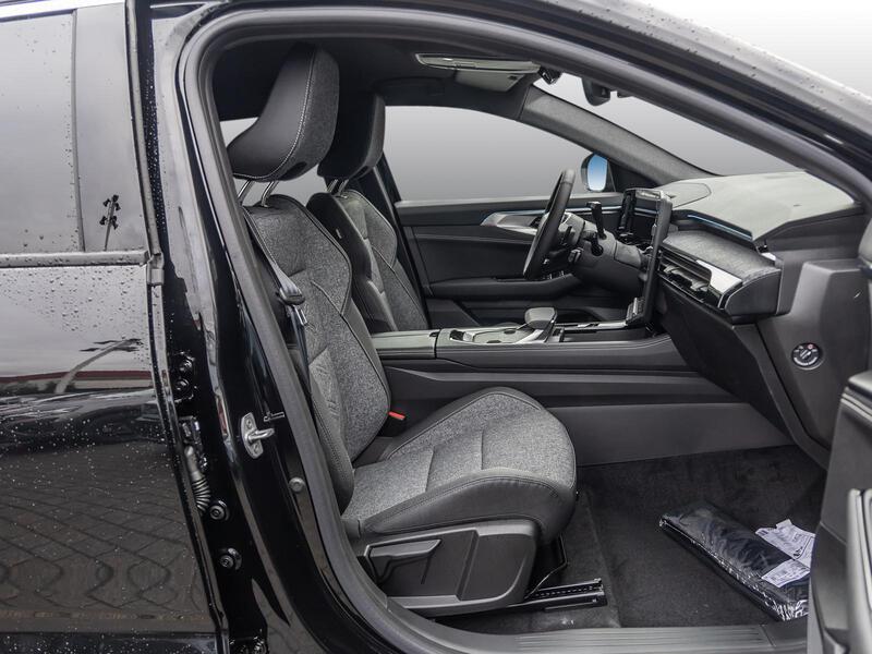 Fahrzeugabbildung Austral Techno Full Hybrid 200 Bild 5 von 15