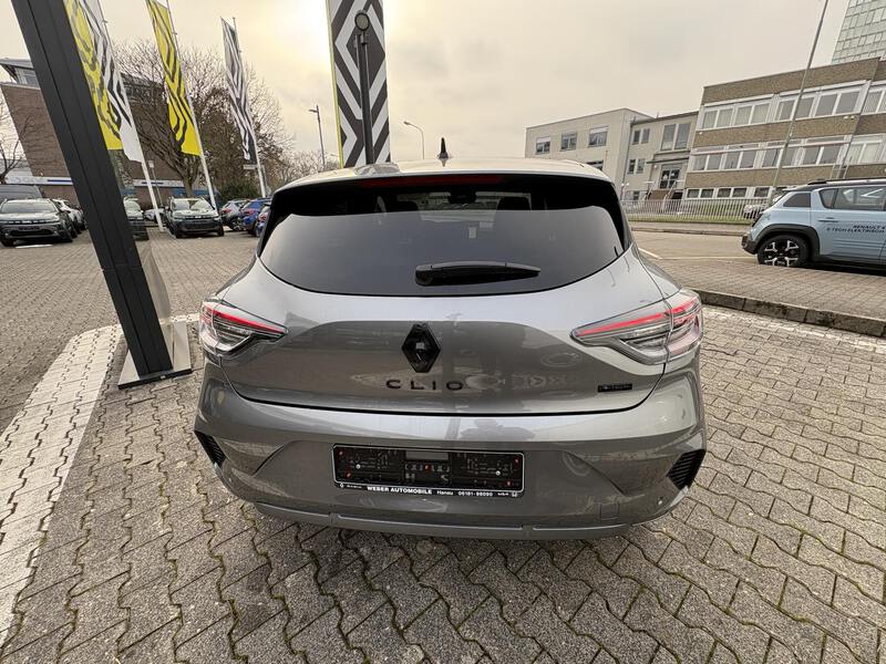 Fahrzeugabbildung Clio V 1.6 E-TECH Hybrid 145 Esprit Alpine Bild 5 von 18