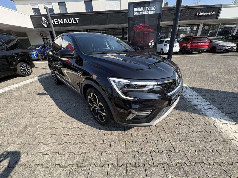 Fahrzeugabbildung Arkana Techno 1.6 Hybrid 145 E-Tech Bild 2 von 18