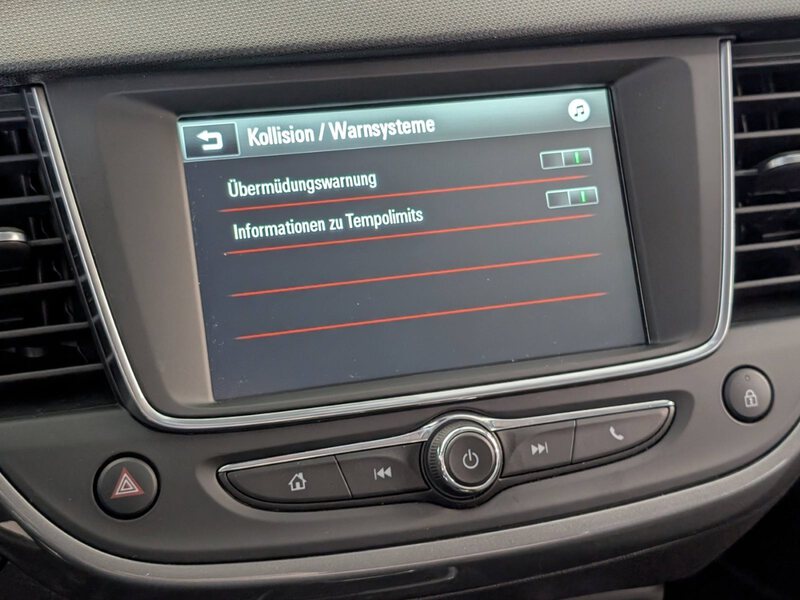 Fahrzeugabbildung Crossland 1.2 Elegance CarPlay Tempomat Bild 23 von 34