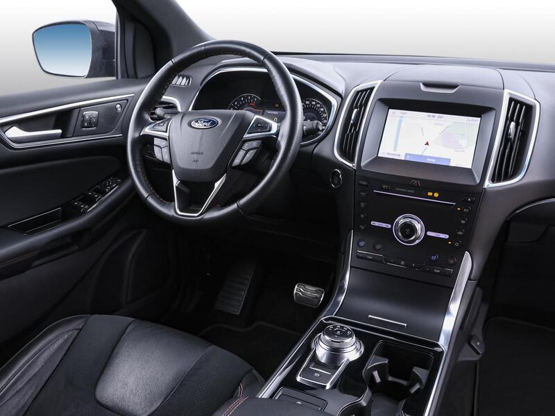 Fahrzeugabbildung Edge NAVI SHZ PDC Bild 5 von 15