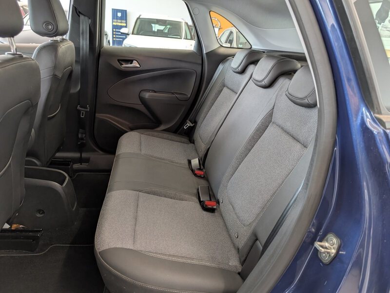 Fahrzeugabbildung Crossland 1.2 Turbo Business Edition Navi Kamera Bild 9 von 34