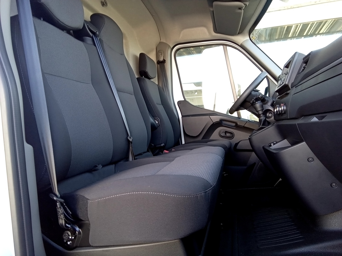 Renault Master – Bild 10