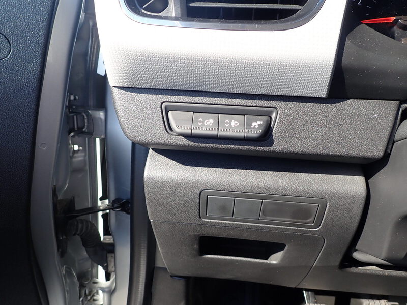 Fahrzeugabbildung Kangoo Rapid Extra TCe 100 FAP Open Sesame by Renault Bild 21 von 24