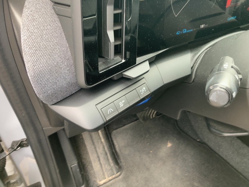 Fahrzeugabbildung Megane E-TECH TECHNO EV60 220 Bild 17 von 20