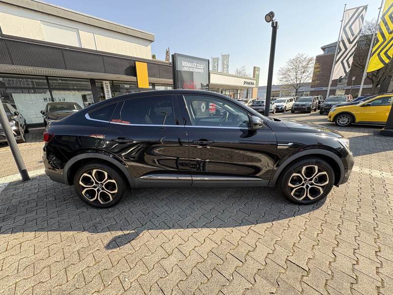 Fahrzeugabbildung Arkana Techno 1.6 Hybrid 145 E-Tech Bild 3 von 18